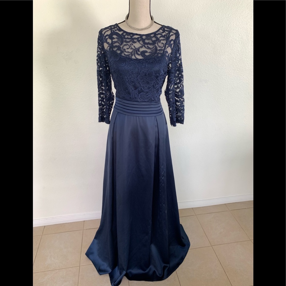 Lace satin formal gown Miusol